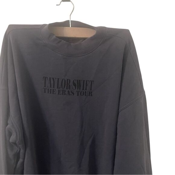 Taylor Swift Eras Tour Blue Crewneck OFFICIAL TOUR MERCH Size XS FIT S M L RARE - Picture 9 of 16